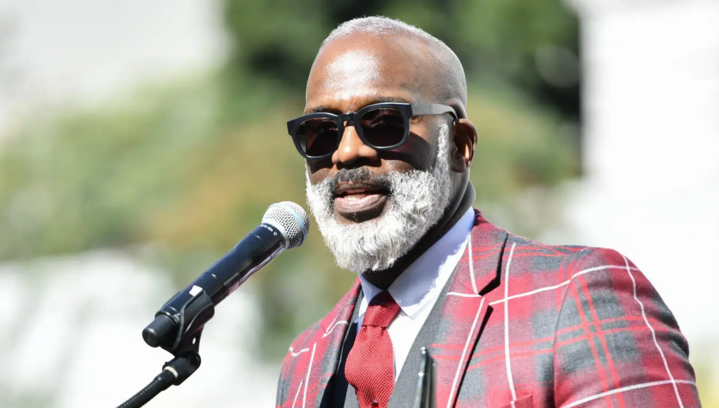 Bebe Winans Wiki/Bio